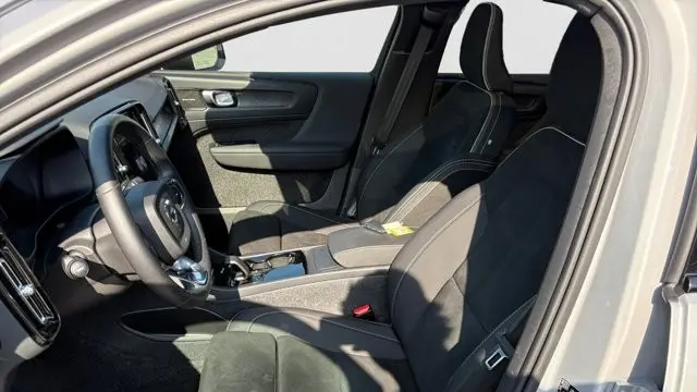 2024 Volvo C40 Recharge Twin Ultimate