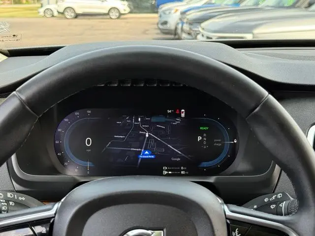 2023 Volvo XC90 - $37,000