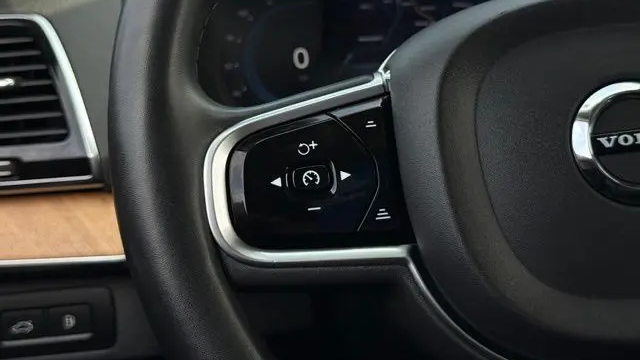 2023 Volvo XC90 Recharge T8 Plus Bright Theme 6P