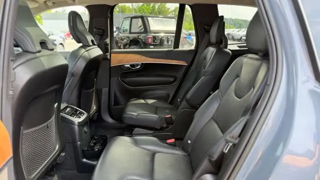 2023 Volvo XC90 Recharge T8 Plus Bright Theme 6P