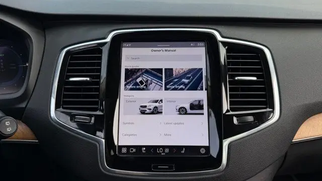 2023 Volvo XC90 Recharge T8 Plus Bright Theme 6P