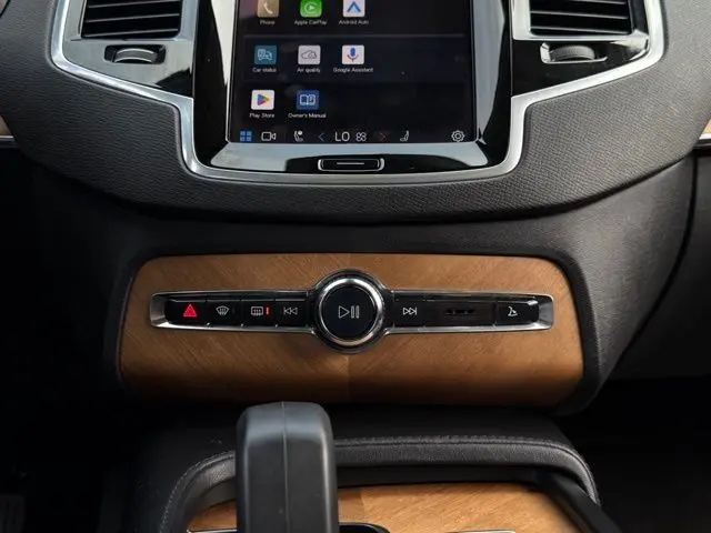 2023 Volvo XC90 - $37,000