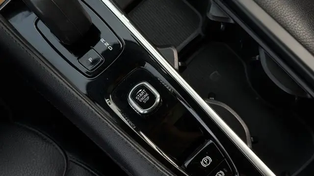 2023 Volvo XC90 Recharge T8 Plus Bright Theme 6P