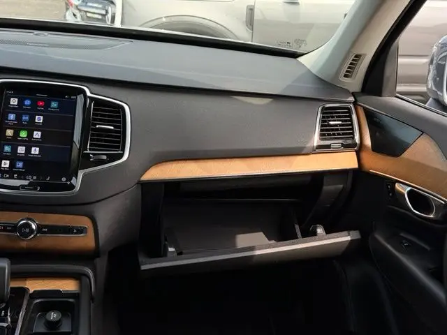 2023 Volvo XC90 - $37,000