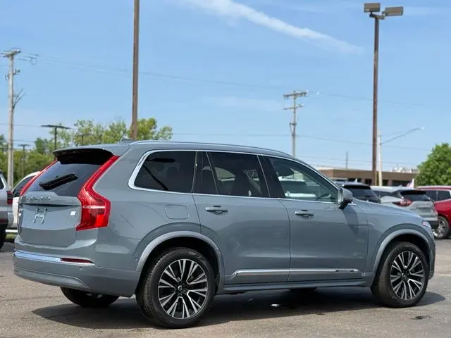 2023 Volvo XC90 - $37,000