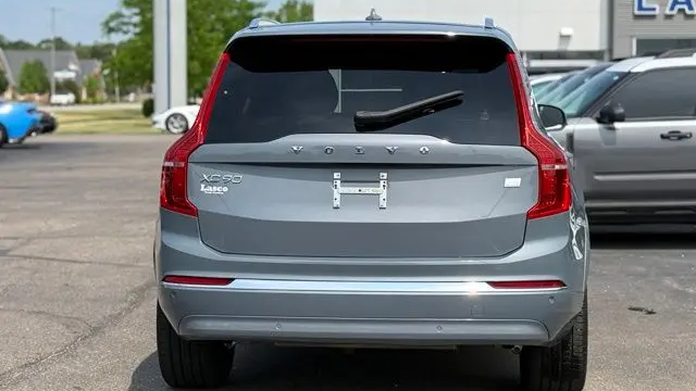 2023 Volvo XC90 Recharge T8 Plus Bright Theme 6P