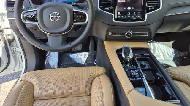 2023 Volvo XC90 Recharge T8 Ultimate Bright Theme 7P