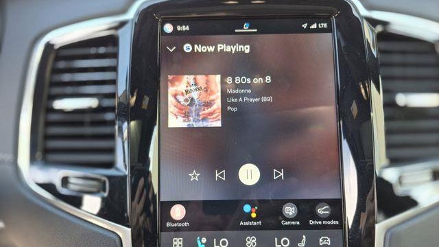 2023 Volvo XC90 Recharge T8 Ultimate Bright Theme 7P