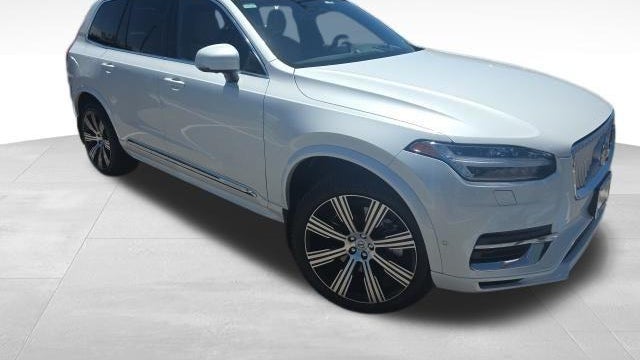 2023 Volvo XC90 Recharge T8 Ultimate Bright Theme 7P