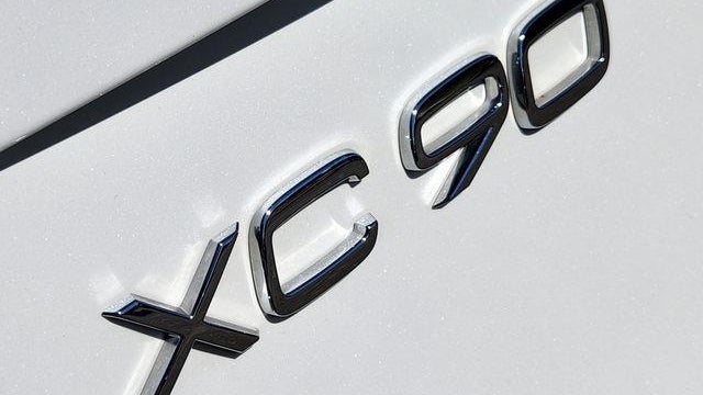 2023 Volvo XC90 Recharge T8 Ultimate Bright Theme 7P