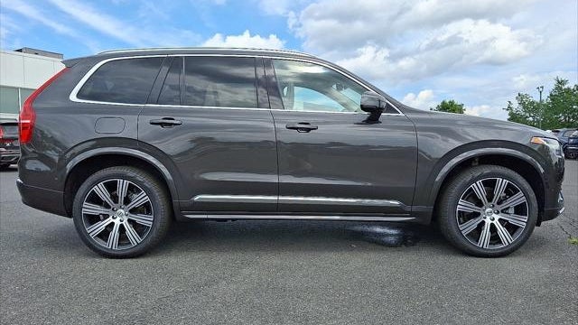 2024 Volvo XC90 Recharge T8 Plus Bright Theme 7P