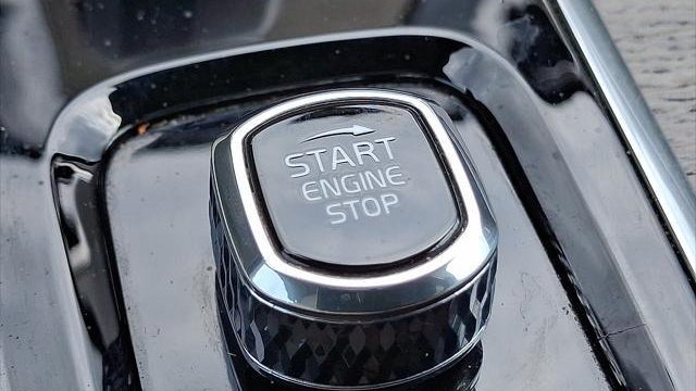 2024 Volvo XC90 Recharge T8 Plus Bright Theme 7P
