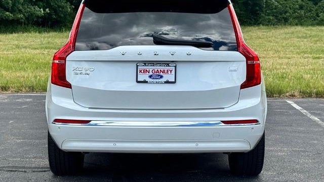 2024 Volvo XC90 Recharge T8 Plus Bright Theme 7P