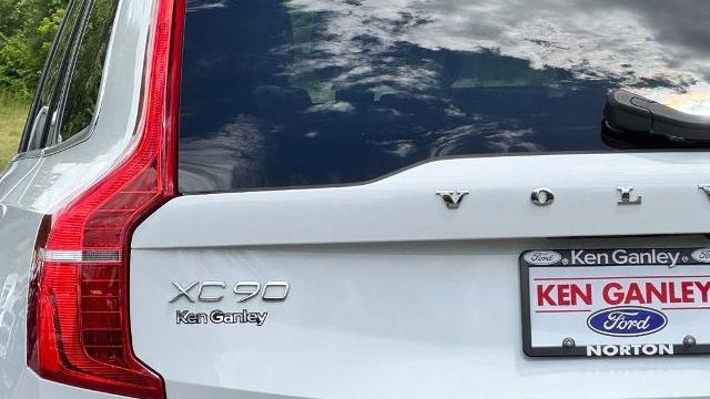 2024 Volvo XC90 Recharge T8 Plus Bright Theme 7P