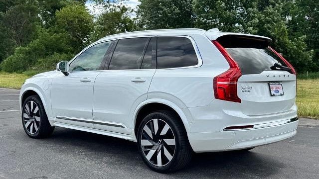2024 Volvo XC90 Recharge T8 Plus Bright Theme 7P