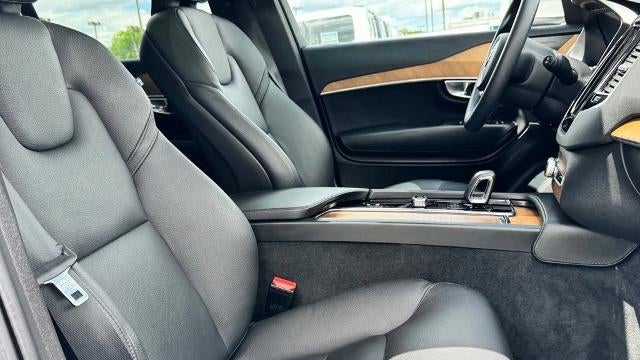 2024 Volvo XC90 Recharge T8 Plus Bright Theme 7P