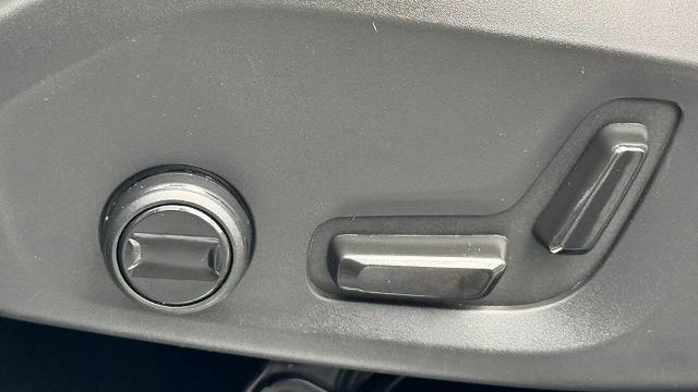 2024 Volvo XC90 Recharge T8 Plus Bright Theme 7P