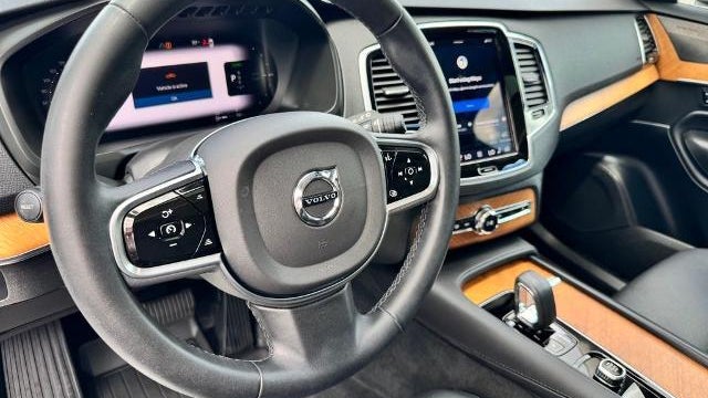 2024 Volvo XC90 Recharge T8 Plus Bright Theme 7P