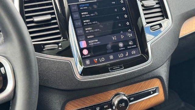 2024 Volvo XC90 Recharge T8 Plus Bright Theme 7P