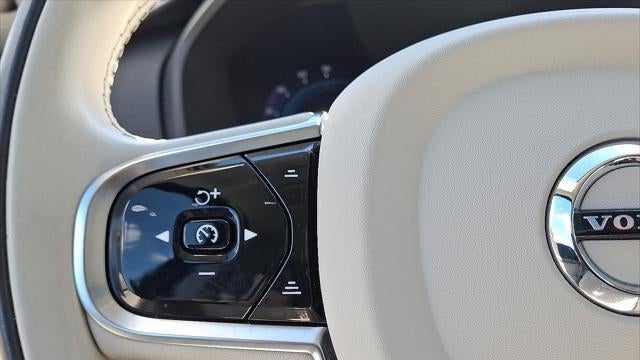2024 Volvo XC90 Recharge T8 Plus Bright Theme 7P