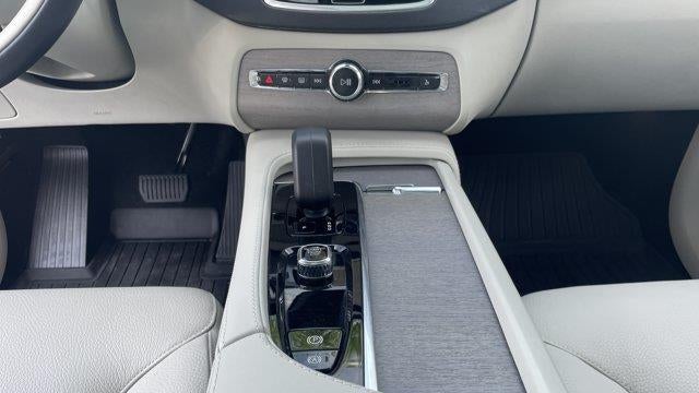 2024 Volvo XC90 Recharge T8 Plus Bright Theme 7P