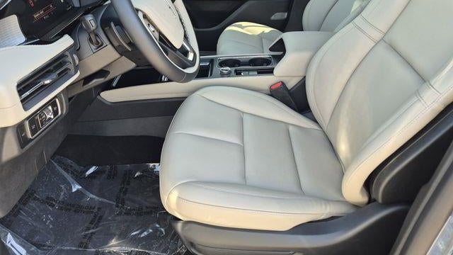 2024 Volvo XC90 Recharge T8 Ultimate Bright Theme 7P
