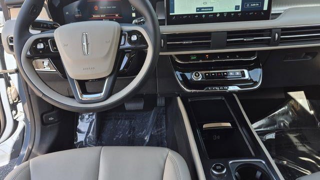 2024 Volvo XC90 Recharge T8 Ultimate Bright Theme 7P