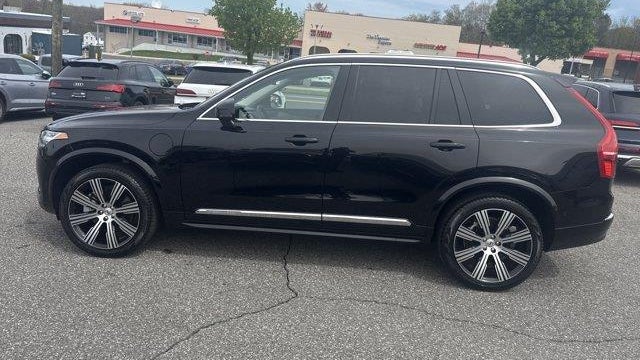 2024 Volvo XC90 Recharge T8 Ultimate Bright Theme 7P