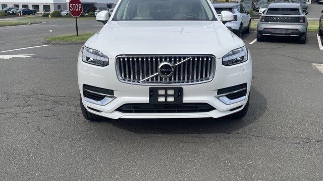 2024 Volvo XC90 Recharge T8 Ultimate Bright Theme 7P