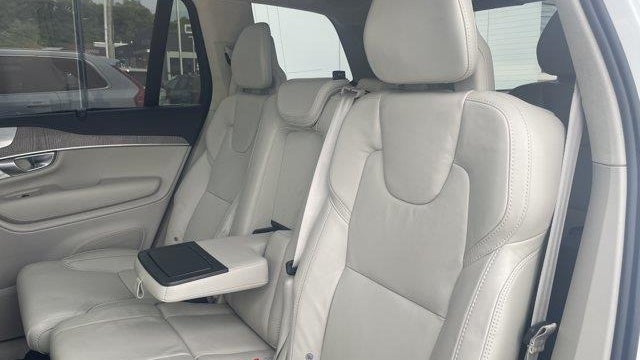2024 Volvo XC90 Recharge T8 Ultimate Bright Theme 7P