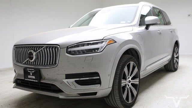 Preowned 2024 Volvo XC90 Recharge T8 Ultimate Bright Theme 7P for Sale