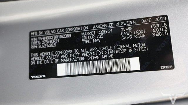2024 Volvo XC90 Recharge T8 Ultimate Bright Theme 7P