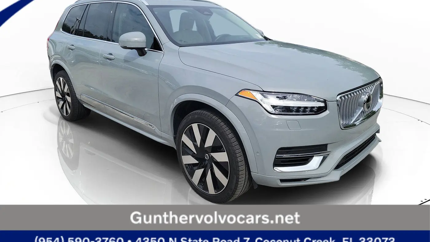 Preowned 2024 Volvo XC90 Recharge T8 Ultimate Bright Theme 7P for Sale