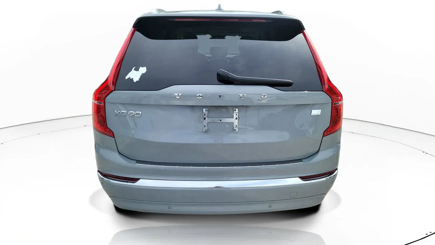 2024 Volvo XC90 Recharge T8 Ultimate Bright Theme 7P