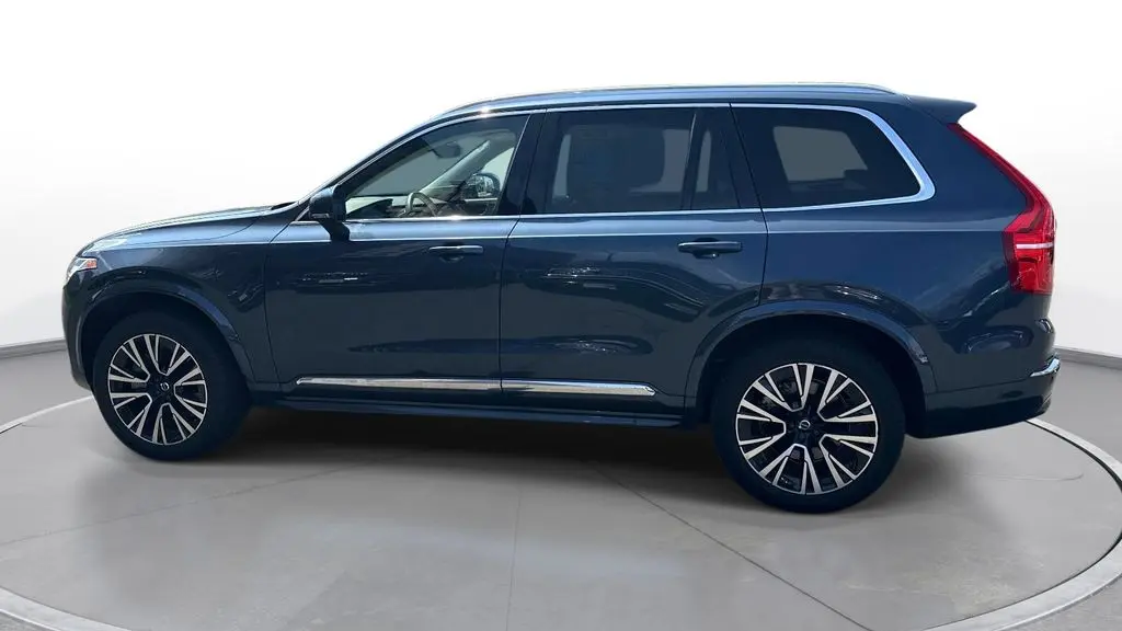2023 Volvo XC90 Recharge T8 Core Bright Theme