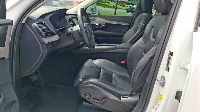 2022 Volvo XC90 Recharge T8 Inscription 7P