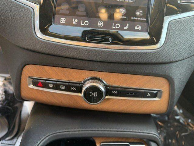 2023 Volvo XC90 - $35,798