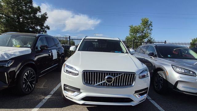 2023 Volvo XC90 Recharge T8 Plus Bright Theme 7P