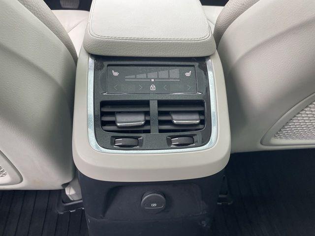 2022 Volvo XC90 - $29,767