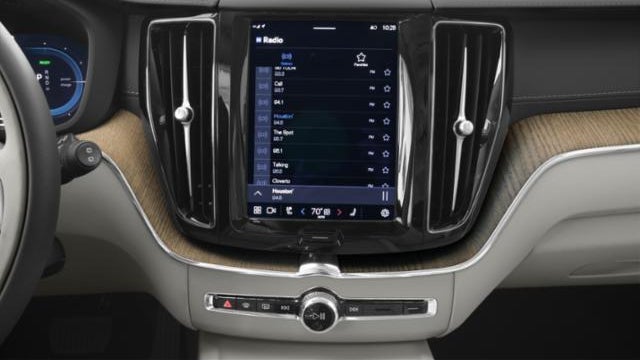 2023 Volvo XC60 Recharge T8 Ultimate Bright Theme