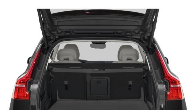 2023 Volvo XC60 Recharge T8 Ultimate Bright Theme