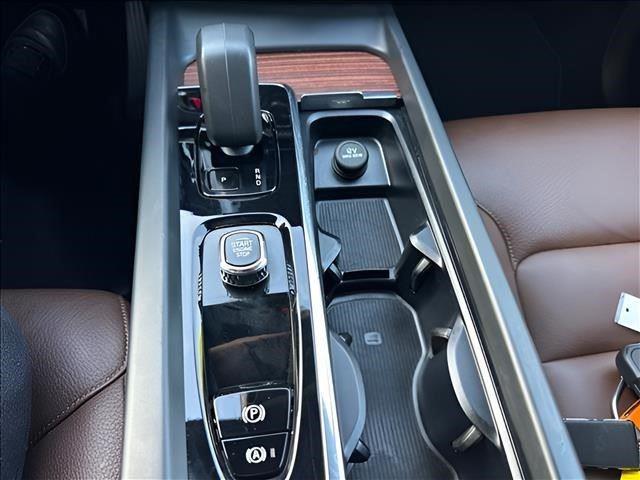 2023 Volvo XC60 - $25,489