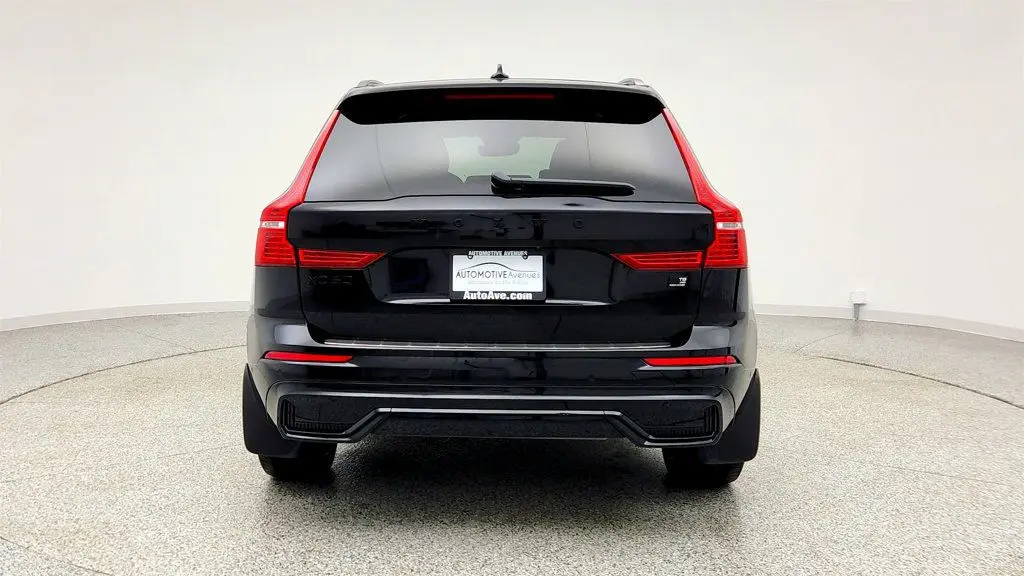 2024 Volvo XC60 - $36,495