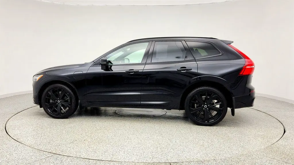 2024 Volvo XC60 - $36,495