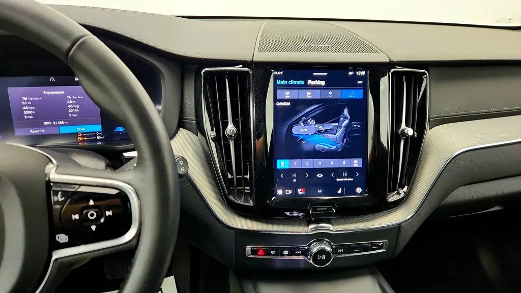 2024 Volvo XC60 - $36,495