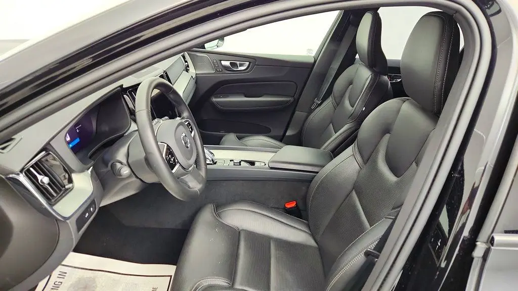 2024 Volvo XC60 - $36,495