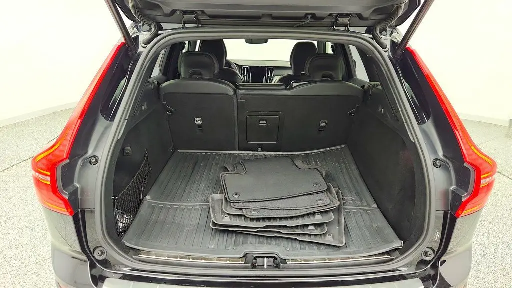 2024 Volvo XC60 - $36,495