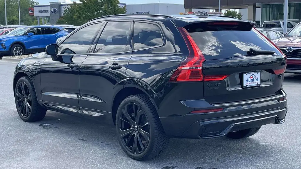 2024 Volvo XC60 Recharge T8 Ultimate Black Edition