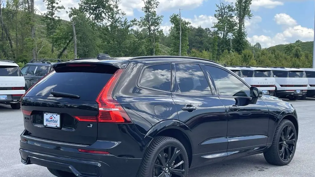 2024 Volvo XC60 Recharge T8 Ultimate Black Edition