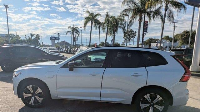 2024 Volvo XC60 Recharge T8 Plus Dark Theme